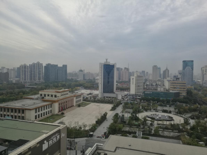 天空創(chuàng)想用科技點亮城市！杭州武林廣場3DMAPPING秀震撼上演！(圖3)